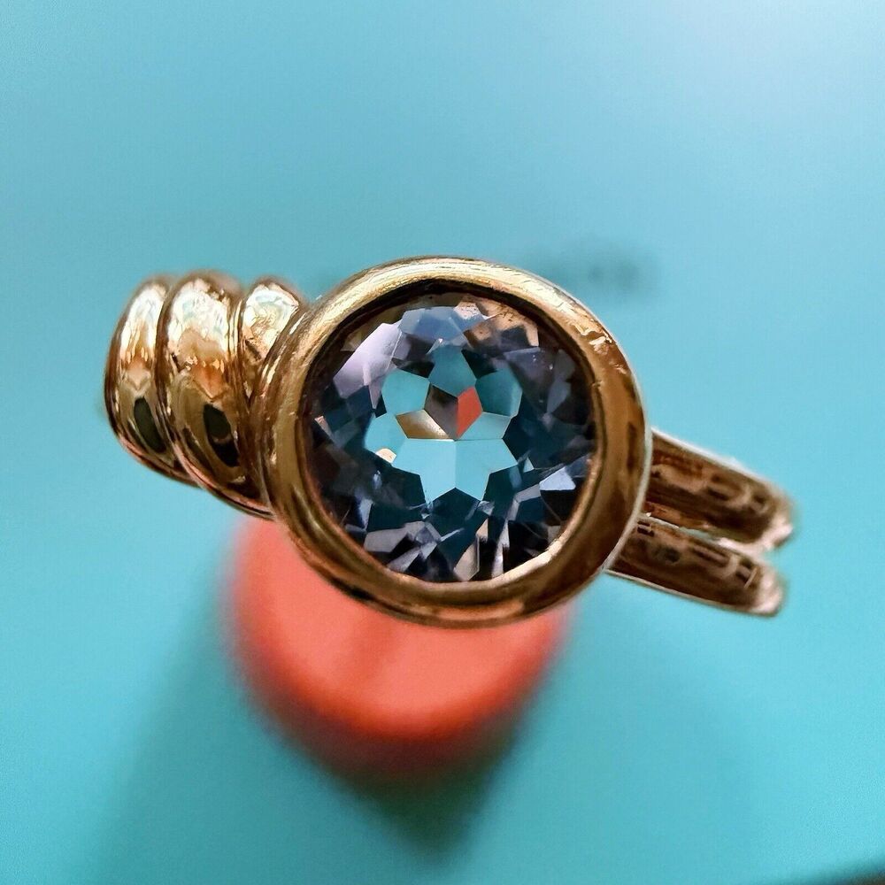 Vintage Tiffany & Co. 18k Yellow Gold Aquamarine Benzel Set Ring
